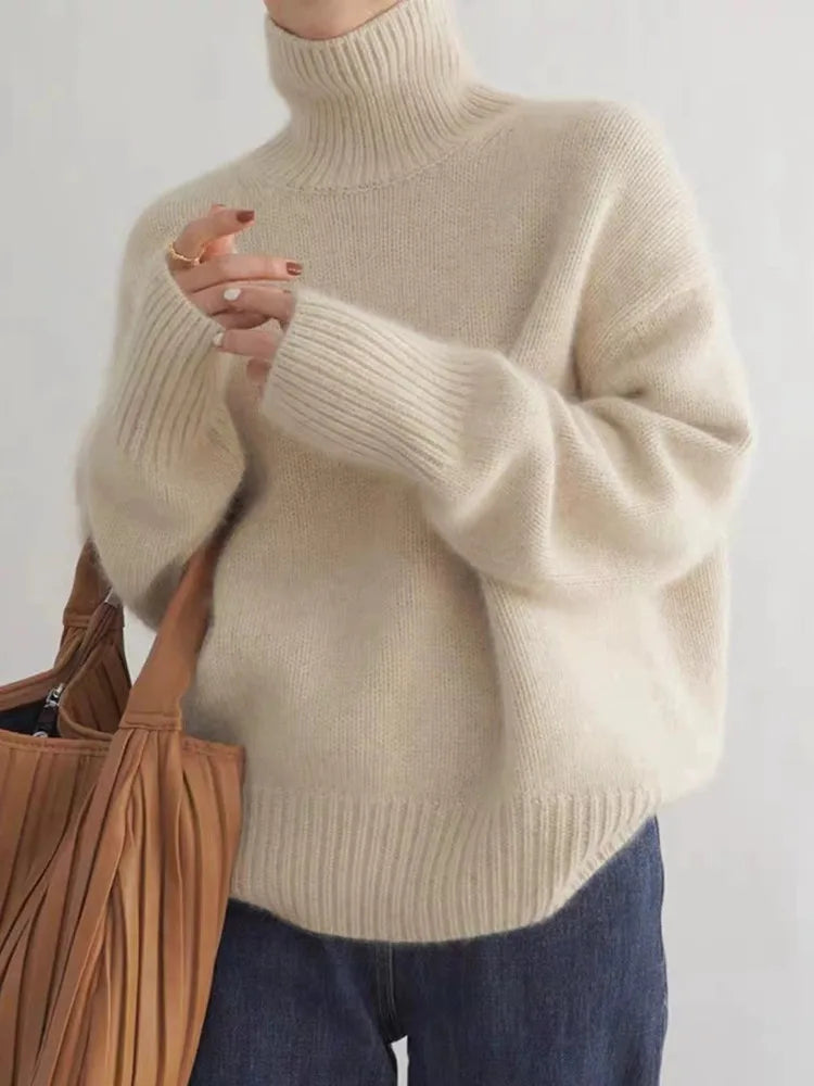 Nelleke - Sweater with a Comfortable Stand-up Collar