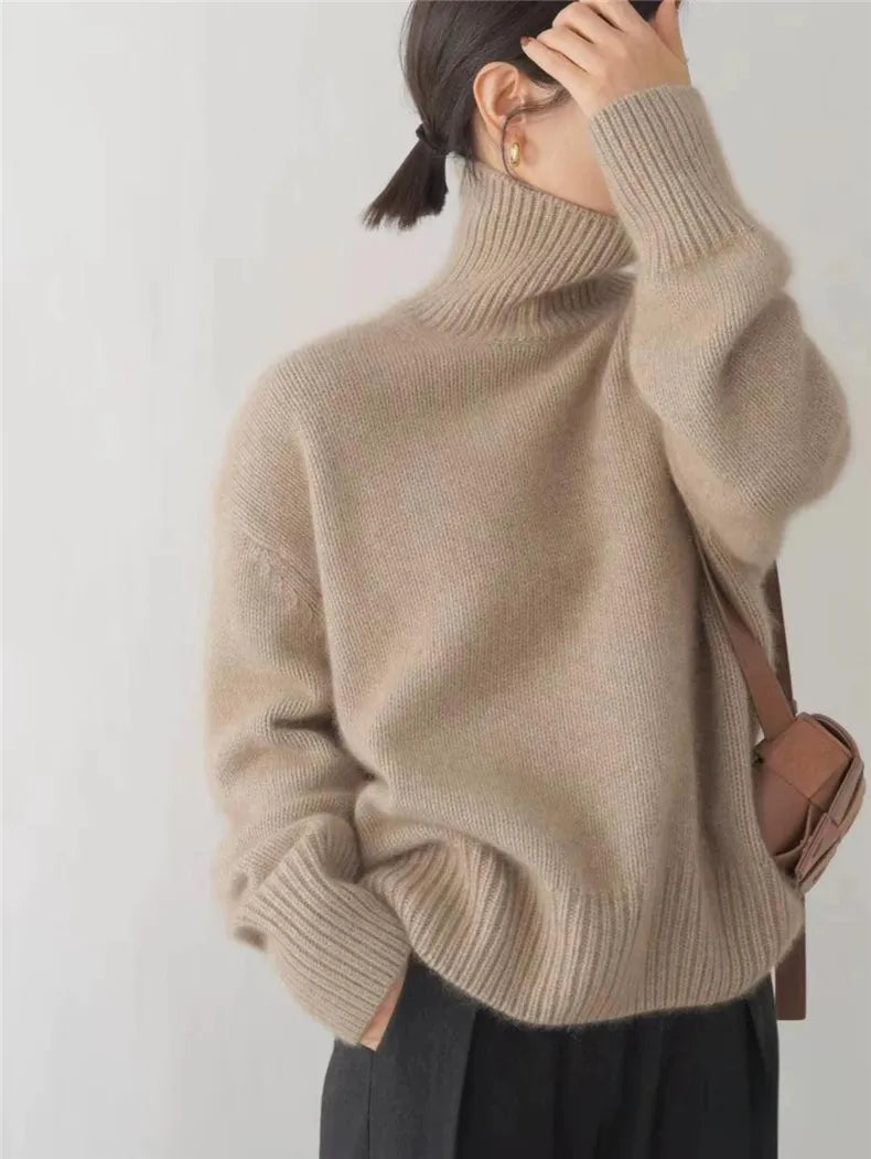 Nelleke - Sweater with a Comfortable Stand-up Collar